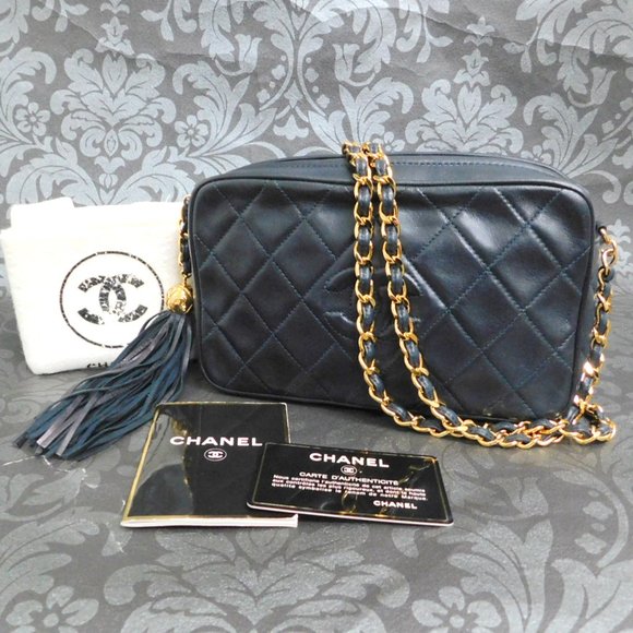 CHANEL Lamb Skin Navy Shoulder Bag! With booklet! - Picture 1 of 15